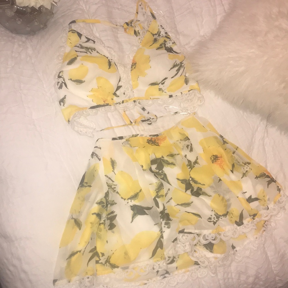 Two piece crop set - Picture 7 of 11